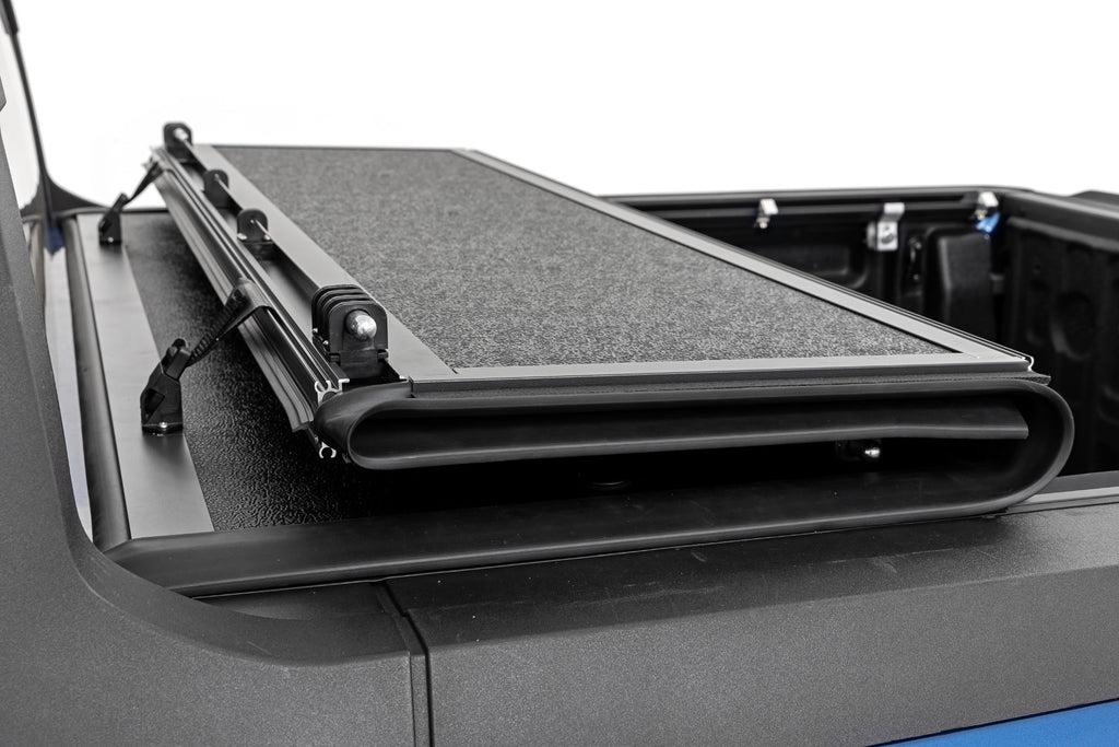 Hard Low Profile Bed Cover - 4'6 In. Bed - Ford Maverick (22-23)