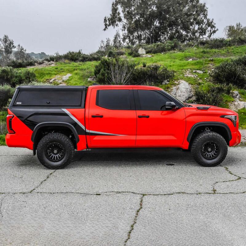 Westin 22-24 Toyota Tundra CC 5.5ft. Bed Aluminum Bed Topper Black - BOX 1 & BOX 2 (COMPLETE KIT)