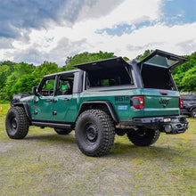 Load image into Gallery viewer, Westin 20-24 Jeep Gladiator Aluminum Bed Topper - Black