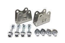Load image into Gallery viewer, BuiltRight Industries Riser Mount (Pair) - For 1in-2.25in Clamps