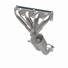 Load image into Gallery viewer, Magnaflow 15-17 Chrysler 200 2.4L OEM Manifold Direct Fit Converter