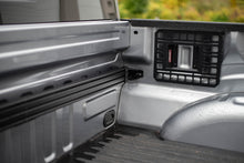 Load image into Gallery viewer, BuiltRight Industries 2015+ Ford F150/Raptor 5.5ft Bed - Bulkhead Rail System