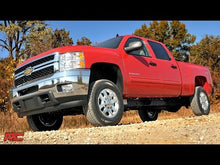 Load image into Gallery viewer, Rough Country 1.5-2 In Leveling Kit - Chevy GMC 2500HD 3500HD (11-19)