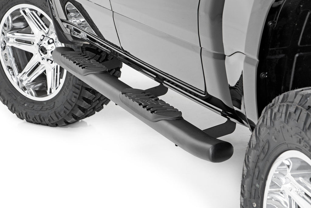 Rough Country Oval Nerf Step - Crew Cab - Black - Ram 1500 (19-23) 1500 TRX (21-23)