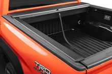 Load image into Gallery viewer, Roll-N-Lock 2024+ Toyota Tacoma 5ft M-Series Retractable Tonneau Cover