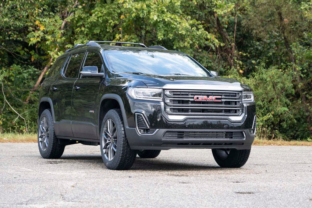 Rough Country 1.5 Inch Lift Kit - GMC Acadia 2WD 4WD (2017-2023)