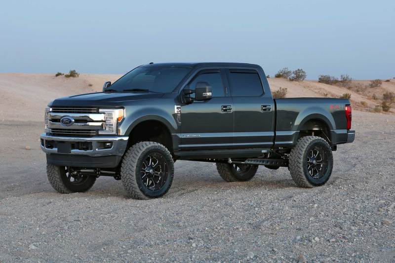 Fabtech 17+ Ford F250/F350 4WD Diesel 8in 4Link Sys w/Coils & Stealth Shks