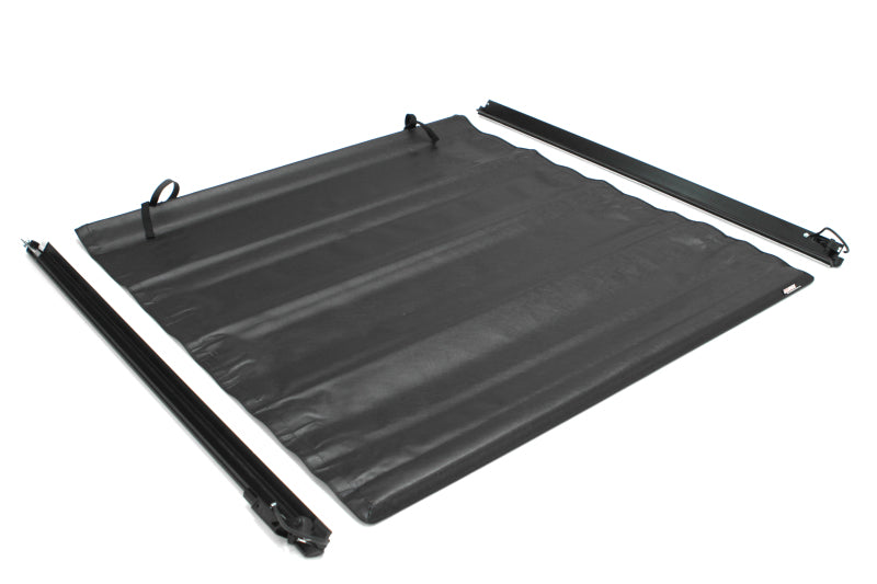 Lund Chevy Colorado (6ft. Bed) Genesis Roll Up Tonneau Cover - Black