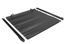 Load image into Gallery viewer, Lund Chevy Colorado (6ft. Bed) Genesis Roll Up Tonneau Cover - Black
