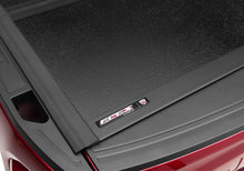 Load image into Gallery viewer, UnderCover Chevy Silverado 1500 (w/ or w/o MPT) 5.8ft Flex Bed Cover