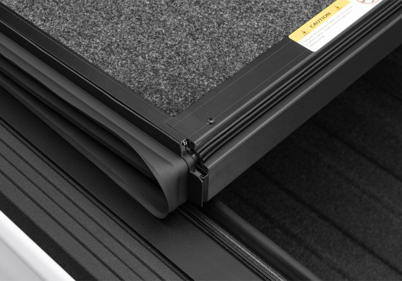 UnderCover Jeep Gladiator 5ft Ultra Flex Bed Cover - Matte Black Finish