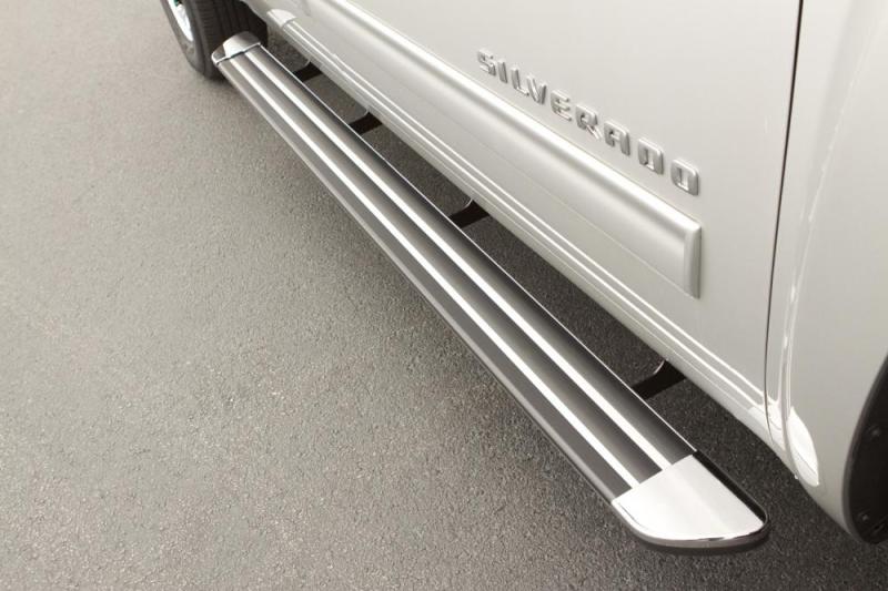 Lund Chevy Silverado 1500 Crew Cab Crossroads 87in. Running Board Kit - Chrome