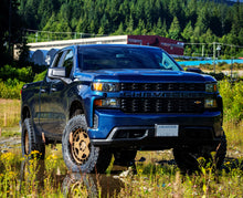 Load image into Gallery viewer, Belltech Chevrolet Silverado / GMC Sierra 1500 4WD 4in Suspension Lift Kit w/ Shocks