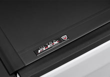 Load image into Gallery viewer, UnderCover Jeep Gladiator 5ft Ultra Flex Bed Cover - Matte Black Finish