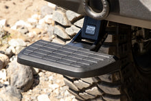 Load image into Gallery viewer, AMP Research 2018-2019 Jeep Wrangler (JL) BedStep - Black