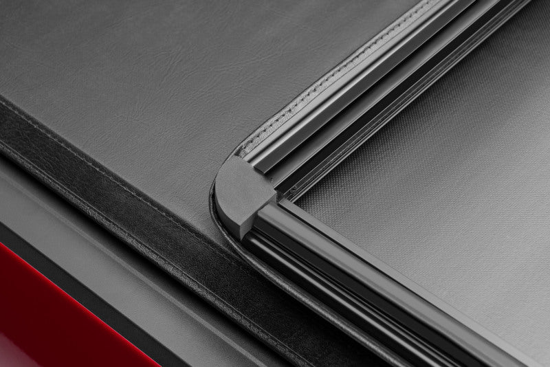Tonno Pro 05-11 Dodge Dakota 5.3ft Fleetside Tonno Fold Tri-Fold Tonneau Cover