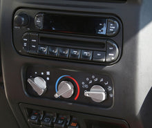 Load image into Gallery viewer, Rugged Ridge 3-Pc Alu Climate Control Knob Set Blue J