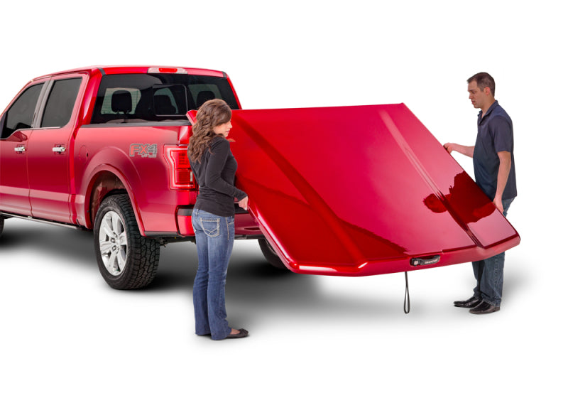 UnderCover Ford F-150 5.5ft Elite LX Bed Cover Crew Cab - Agate Black