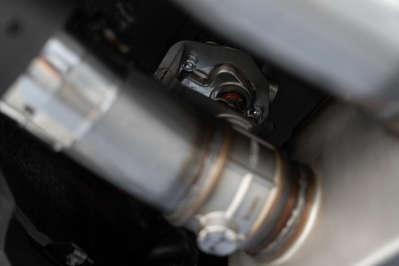 MBRP Ford Mustang GT 5.0 w/ Quad Tip Active Exhaust Cat Back Split Rear T304 w/ Carb Fib Tips