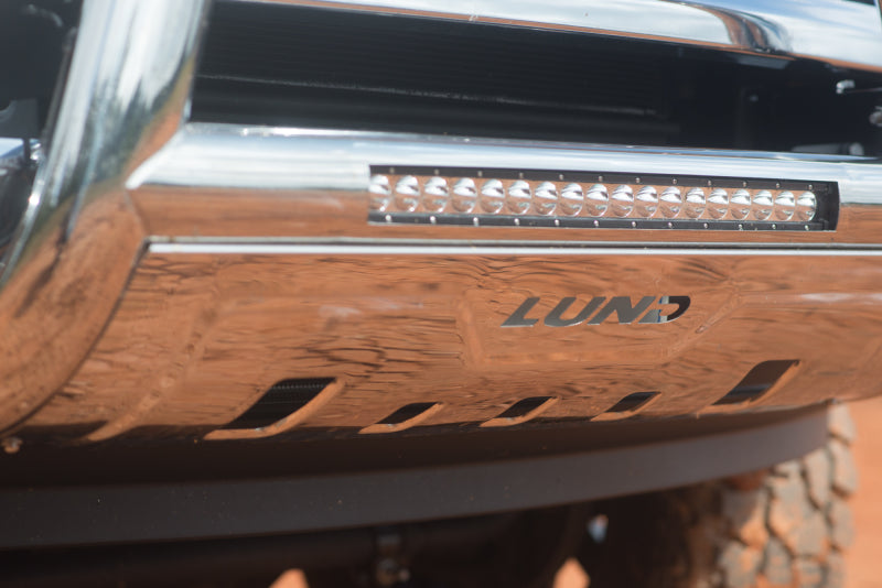 Lund GM 2500HD/3500HD Bull Bar w/Light & Wiring - 304 Stainless Steel