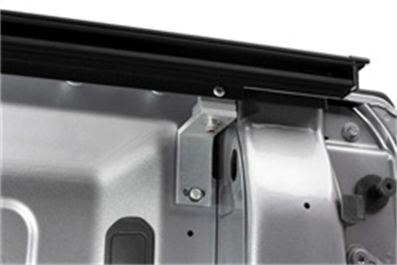 Roll-N-Lock Chevrolet Silverado 1500 SB 77-3/4in A-Series Retractable Tonneau Cover