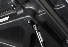 Load image into Gallery viewer, UnderCover Toyota Tacoma 5ft Lux Bed Cover - Gray (Req Factory Deck Rails)