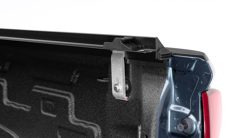 Lund Chevy Silverado 1500 (6.5ft. Bed) Genesis Elite Roll Up Tonneau Cover - Black