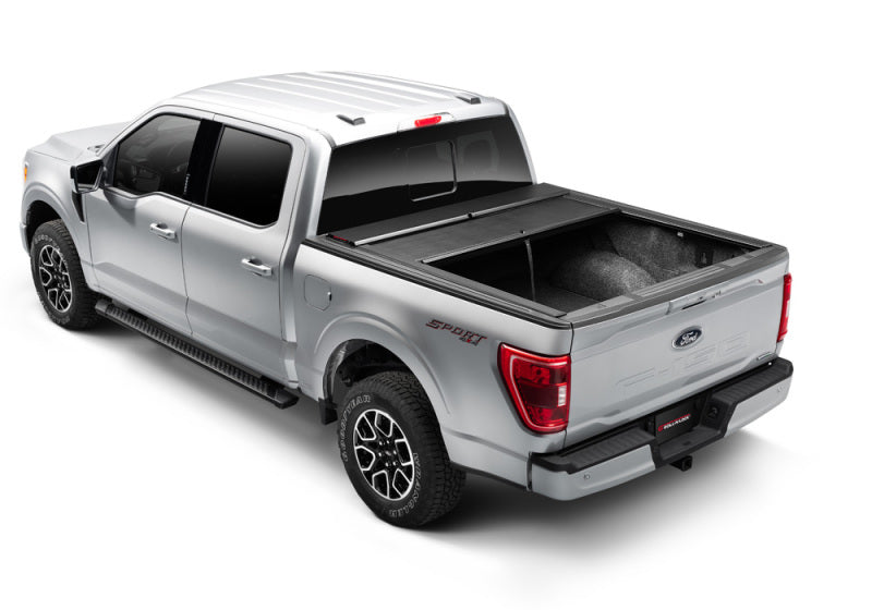 Roll-N-Lock Ford F150 (w/o OE Cargo Tracks - 78.9in. Bed) M-Series Retractable Tonneau Cover