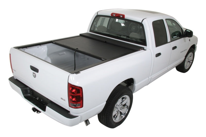 Roll-N-Lock Ram RamBox 1500 (3)(18) XSB 67in M-Series Retractable Tonneau Cover