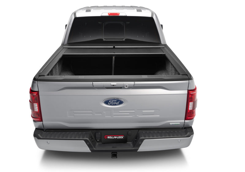 Roll-N-Lock Ford F150 (w/o OE Cargo Tracks - 78.9in. Bed) M-Series Retractable Tonneau Cover