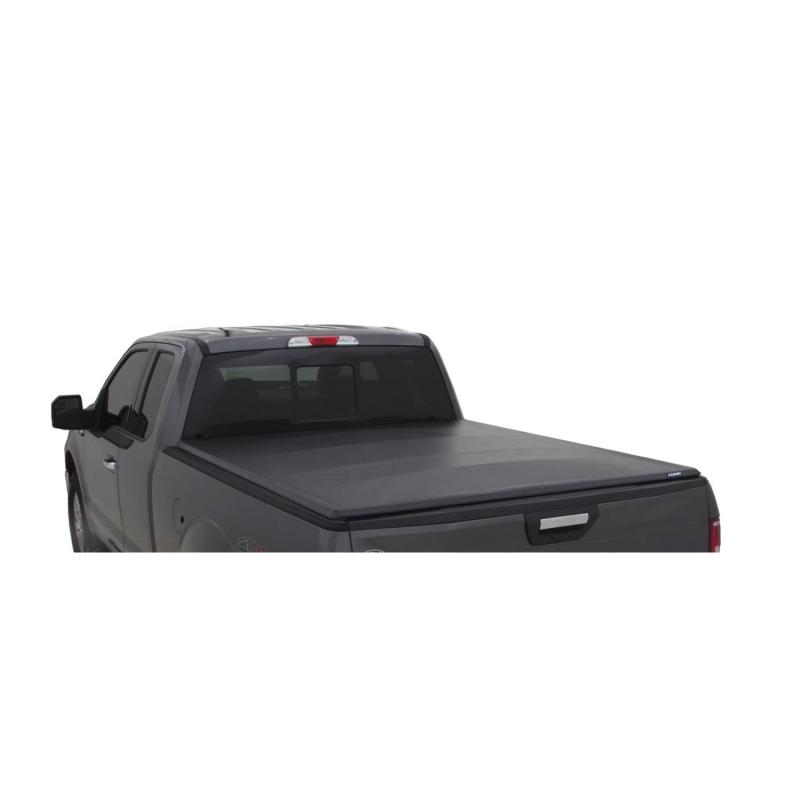 Lund Nissan Titan XD (6.5ft. Bed w/o Titan Box) Genesis Tri-Fold Tonneau Cover - Black