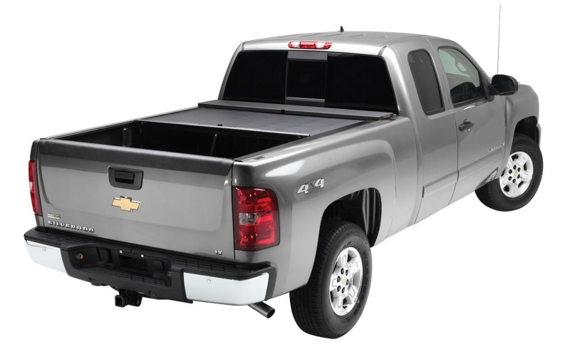 Roll-N-Lock RAM 1500 65-1/2in M-Series Retractable Tonneau Cover