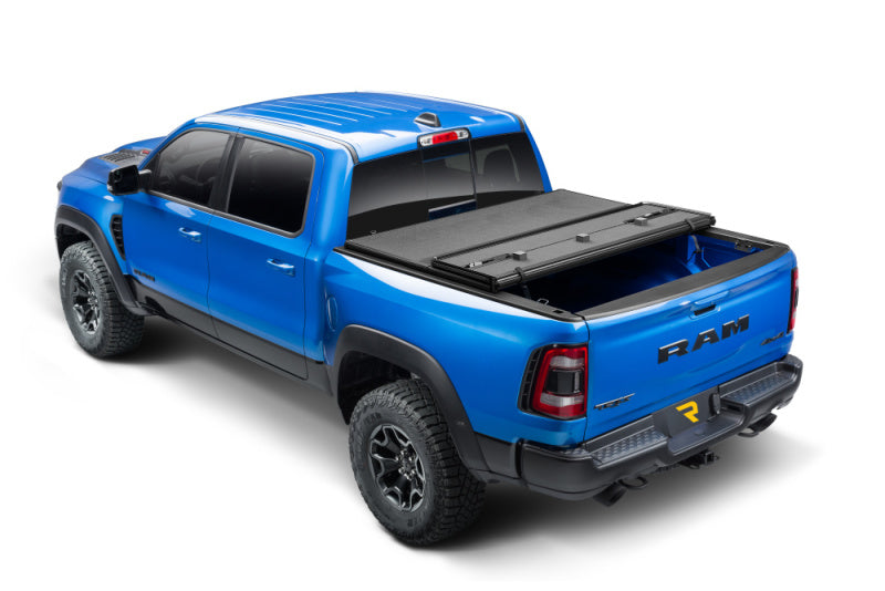 Extang 09-18 Dodge Ram / Classic 1500 (5ft. 7in. Bed) Solid Fold ALX