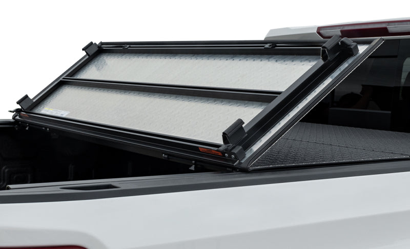 Access LOMAX Pro Series Tri-Fold Cover 17+ Nissan Titan 5ft 6in Bed - Blk Diamond Mist