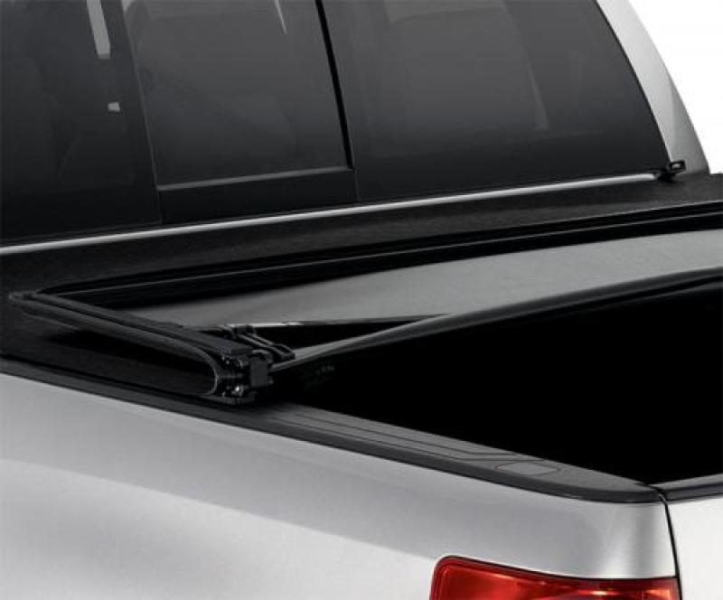 Lund Nissan Titan (5.5ft. Bed w/o Titan Box) Genesis Elite Tri-Fold Tonneau Cover - Black