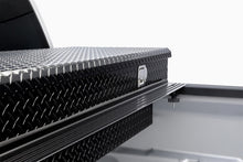 Load image into Gallery viewer, Extang Chevy/GMC Silv/Sierra 1500 (8ft) / 14-16 2500/3500HD Solid Fold 2.0 Toolbox