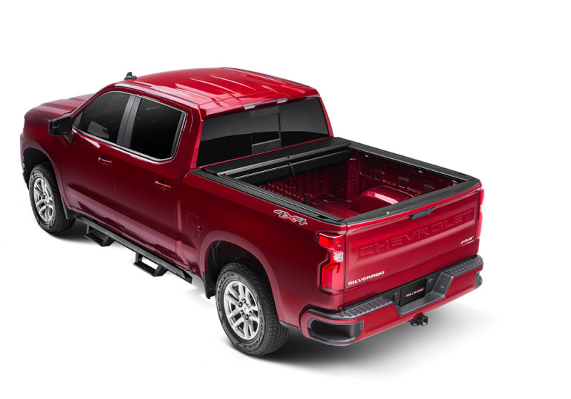 Roll-N-Lock Chevrolet Silverado 1500& GMC Sierra 1500 96.5in M-Series Retractable Tonneau Cover