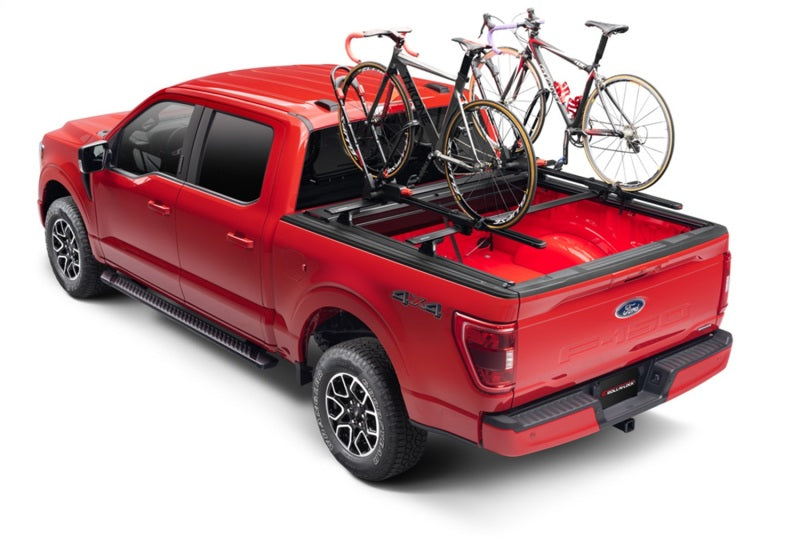 Roll-N-Lock RAM 1500 (w/o Swing Gate - 76.3in. Bed) E-Series XT Retractable Tonneau Cover