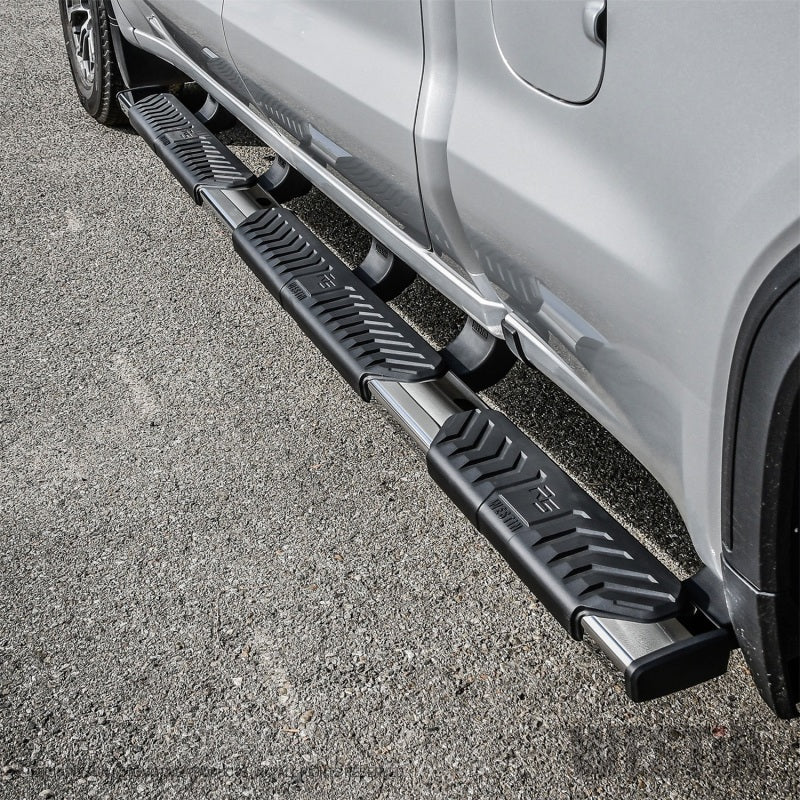 Westin Chevrolet Silverado/Sierra 1500 Crew Cab (5.5ft) R5 Modular Nerf Step Bars - SS