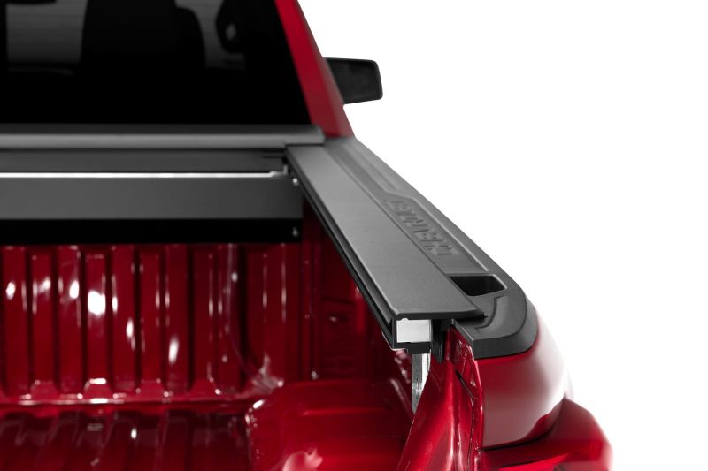 Roll-N-Lock Chevrolet Silverado 1500 XSB 68-3/8in A-Series Retractable Tonneau Cover