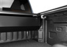 Load image into Gallery viewer, Retrax 2020+ Chevrolet / GMC HD 6ft 9in Bed 2500/3500 RetraxPRO MX