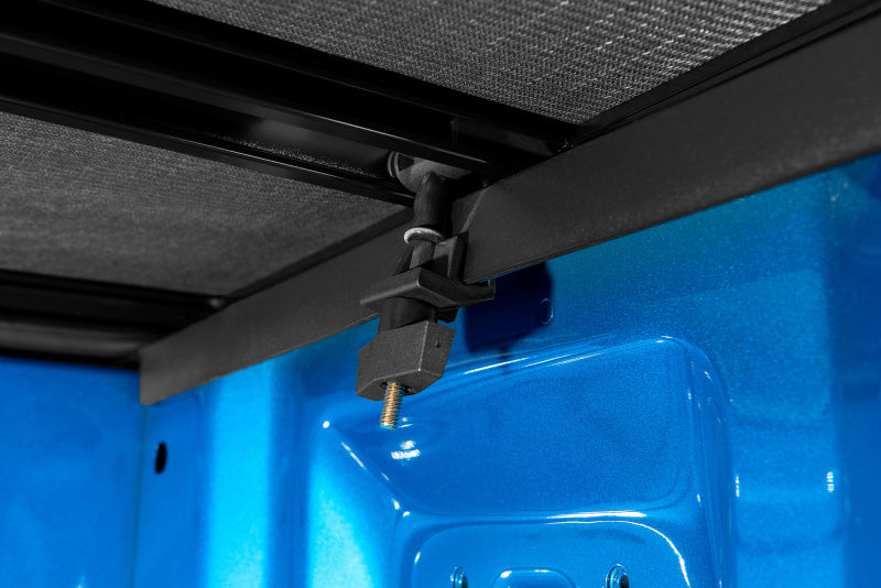 Lund Toyota Tundra 6.7ft Bed Genesis Elite Tri-Fold Tonneau Twill - Black