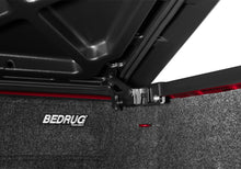 Load image into Gallery viewer, UnderCover Chevy Silverado 1500 5.8ft SE Bed Cover - Black Textured