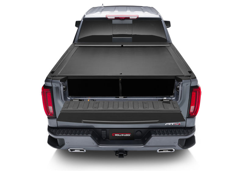 Roll-N-Lock Chevrolet Silverado 1500 60.5in Bed M-Series Retractable Tonneau Cover