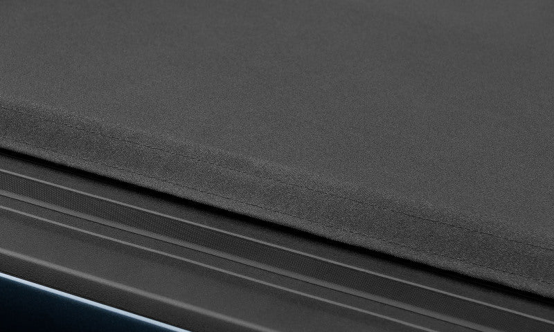 Lund Chevy Silverado 1500 (8ft. Bed) Genesis Elite Roll Up Tonneau Cover - Black
