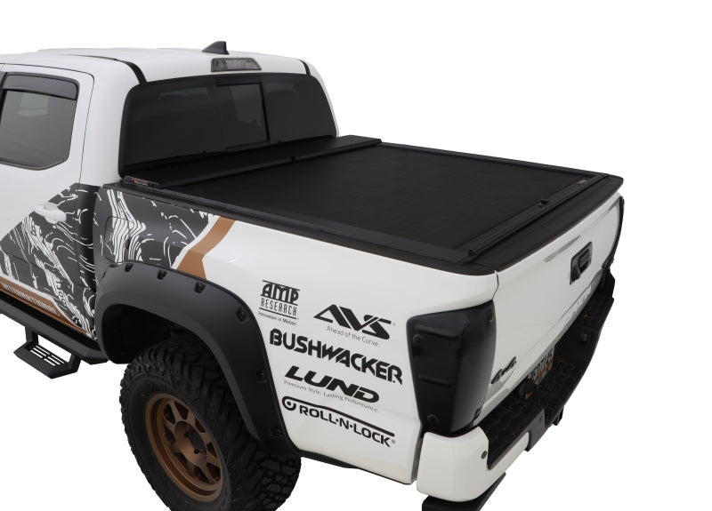 Roll-N-Lock Toyota Tacoma Crew Cab SB 60-1/2in M-Series Retractable Tonneau Cover