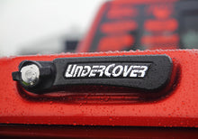 Load image into Gallery viewer, UnderCover Ford F-150 6.5ft Elite LX Bed Cover - Magnetic Effect