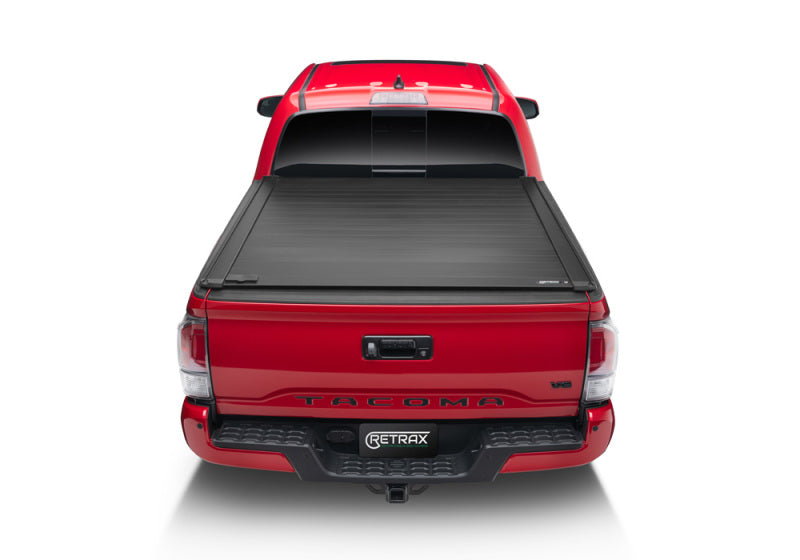 Retrax 2007+ Toyota Tundra CrewMax 5.5ft Bed RetraxPRO XR with Deck Rail System