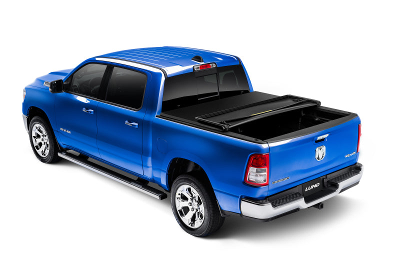 Lund Dodge Ram 1500 (5.5ft. Bed) Genesis Elite Tri-Fold Tonneau Cover - Black