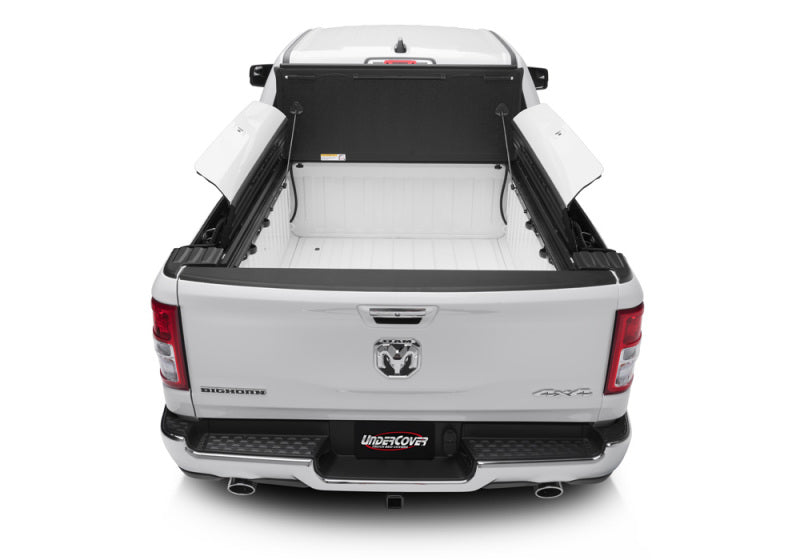 UnderCover Ram 1500 (w/ Rambox) 5.7ft Armor Flex Bed Cover